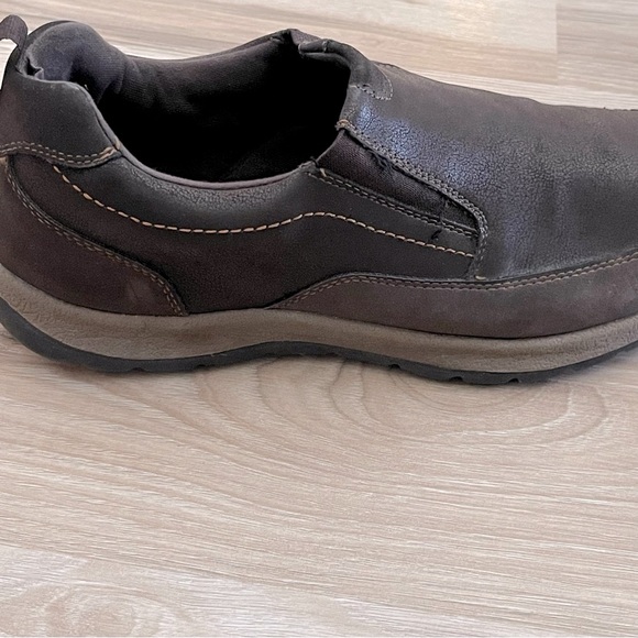 Eastland Brown Loafers Slip-On Shoes - Picture 7 of 9
